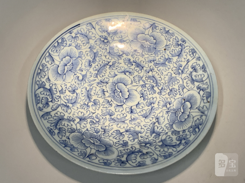 清嘉庆 青花线描缠枝花卉纹盘 - 图3